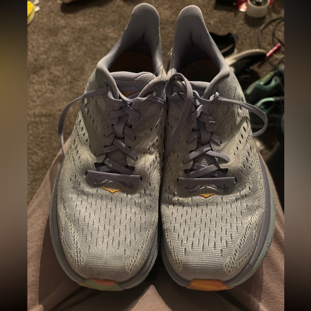 HOKAS